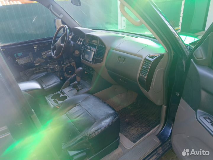 Mitsubishi Montero 3.5 AT, 2002, 240 000 км