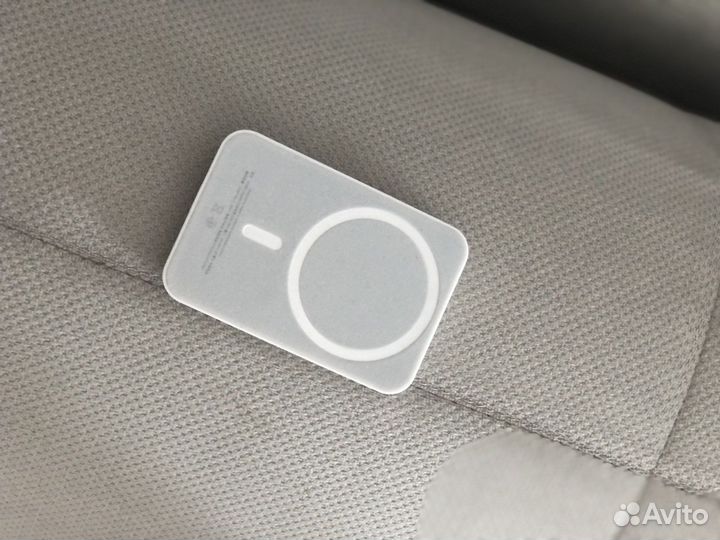 Powerbank с беспроводной зарядкой