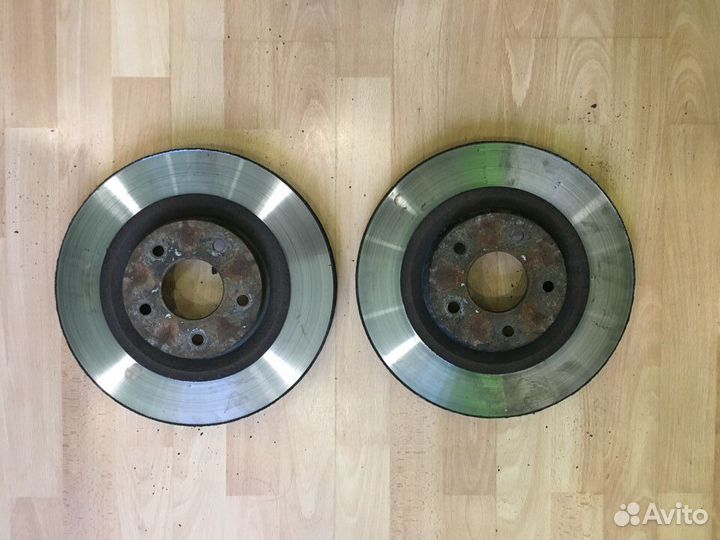 Диск тормозной передний Nissan Qashqai J10E