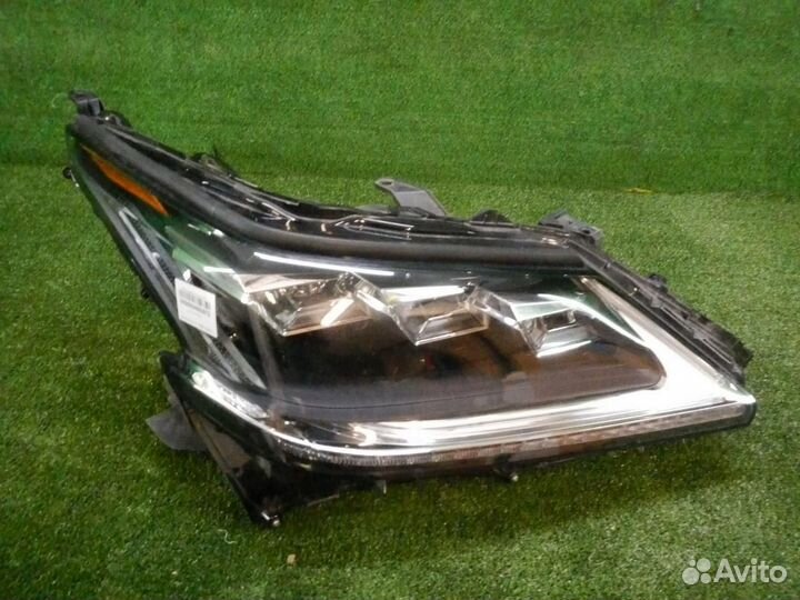Фара правая Lexus LX570