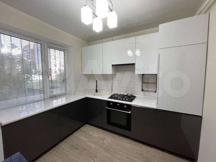2-к. квартира, 53,6 м², 1/9 эт.