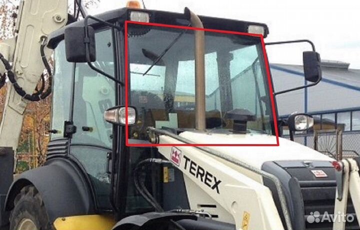 Стекло лобовое верхнее Terex