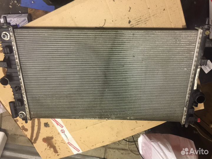 Радиатор охлаждения GM 13241724