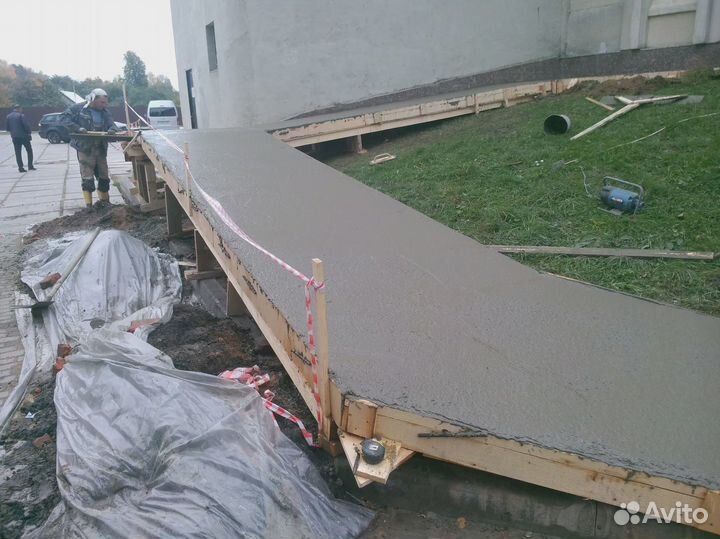 Бетонные работы, заливка бетона, фундамент