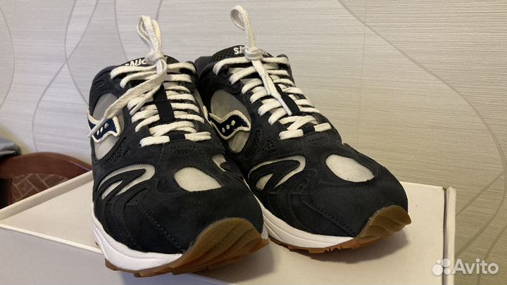 Saucony Azura