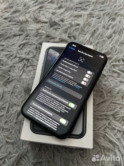 iPhone Xr, 64 ГБ