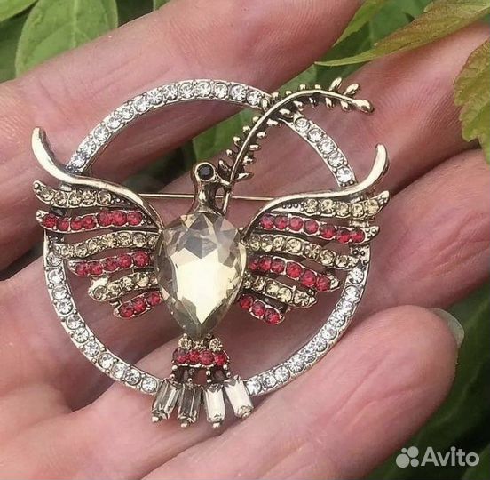 Брошь новая