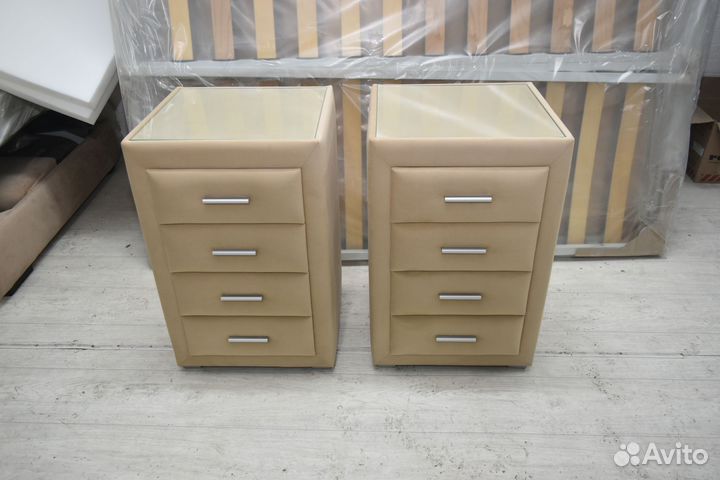 Тумба прикроватная