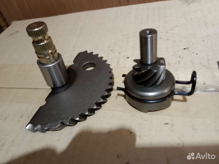 Механизм кикстартера на скутер