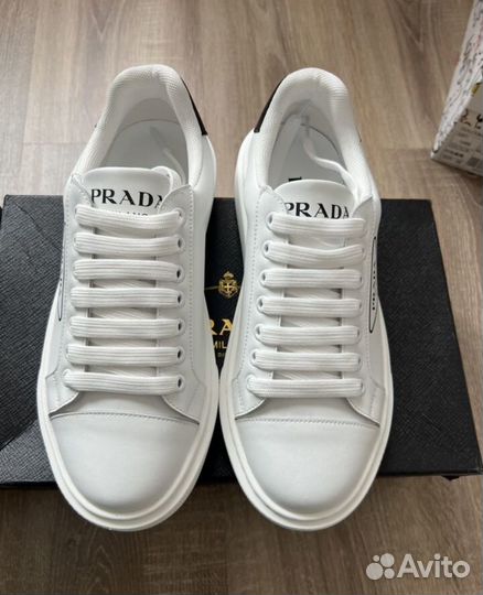 Кроссовки Prada