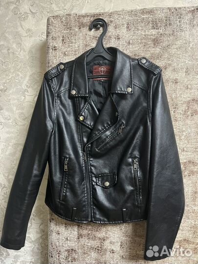 Куртка кожаная косуха женская