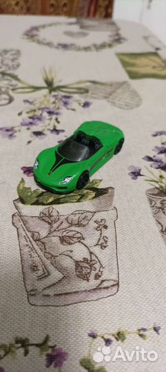 Машинка хот вил Порше 918 Спайдер