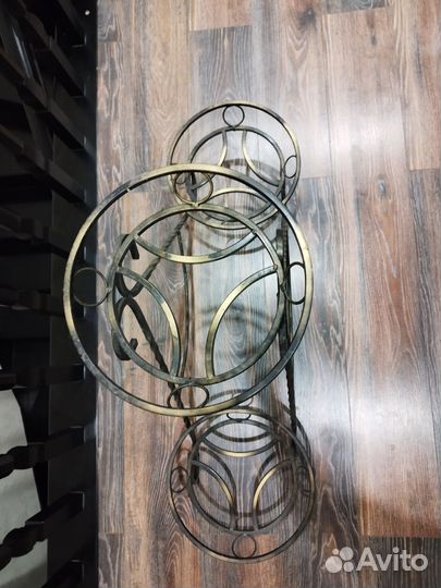 Подставка для цветов напольная металлическая