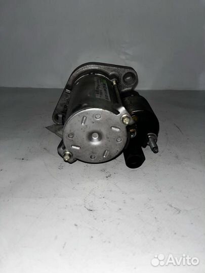 Стартер Volkswagen Golf 5 2009 0AM911023B