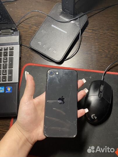 iPhone SE (2020), 64 ГБ