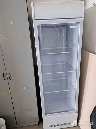 Продам витрину холодильную Бирюса 310Р