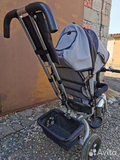 Трехколесный велосипед