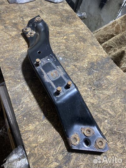Балка АКПП dodge intrepid 2