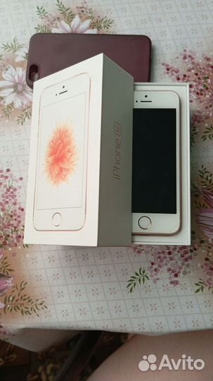 iPhone SE, 32 ГБ