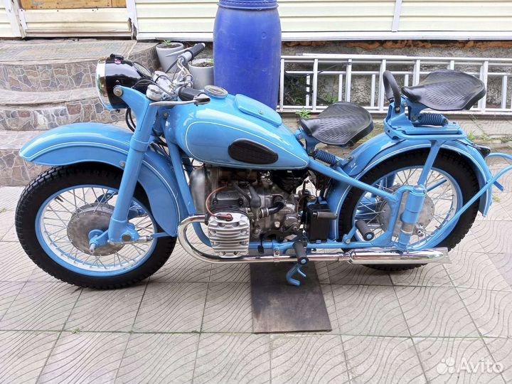 Мотоцикл М72