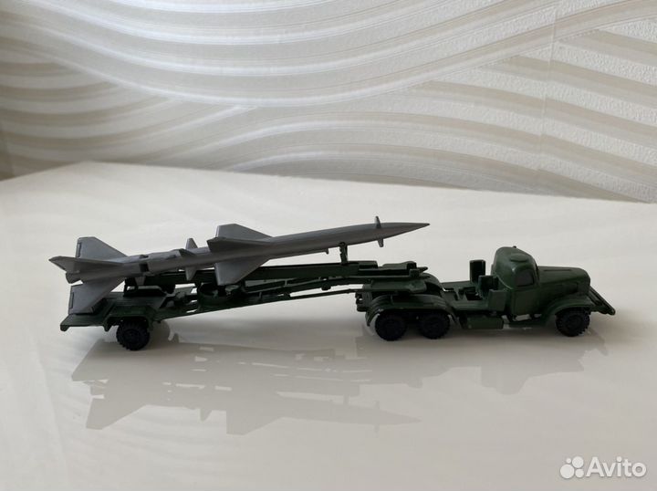 Военная техника тягач