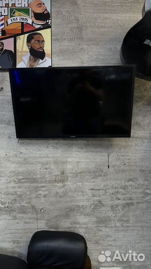 Телевизор Samsung LED 32