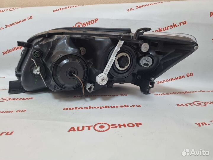 Фара Toyota rav 4 2010-2014г