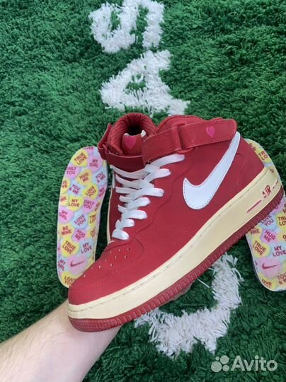 Nike Air Force 1 Mid Valentines Day Vintage 2004