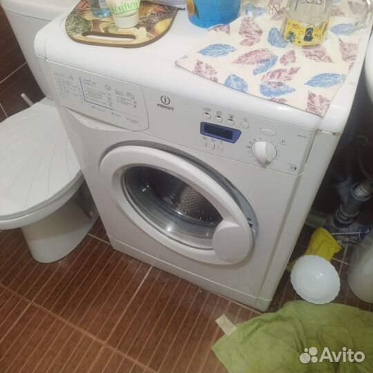 Стиральная машина indesit