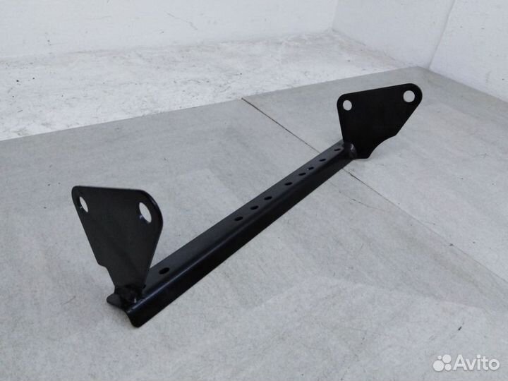 Кронштейн рамы Мерседес