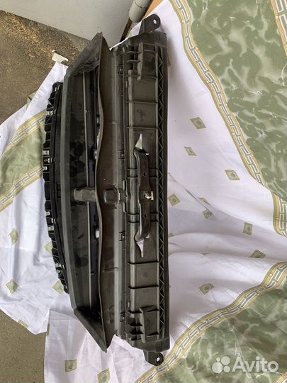 Воздуховод радиатора BMW X1 F48 517418779815