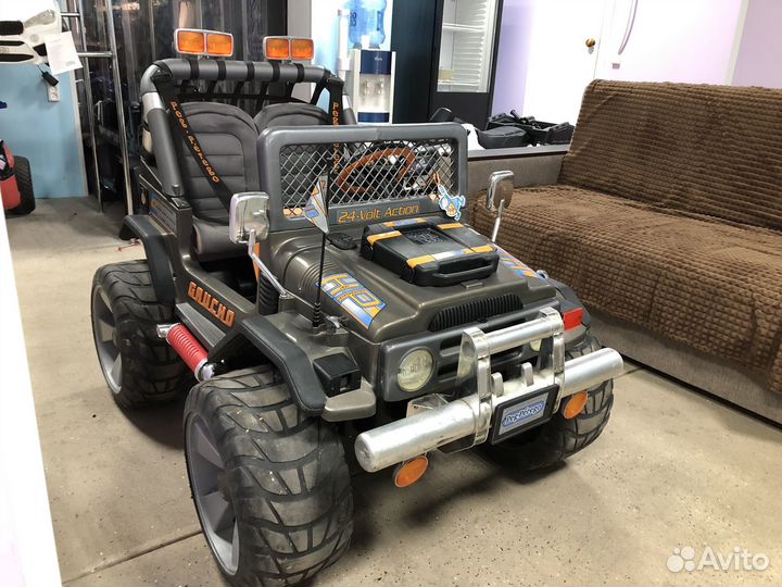 Детский электромобиль