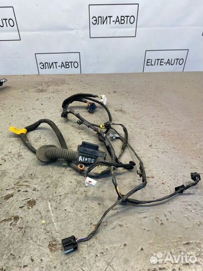 Проводка двери передняя левая Kia Rio 3 1.4 2016