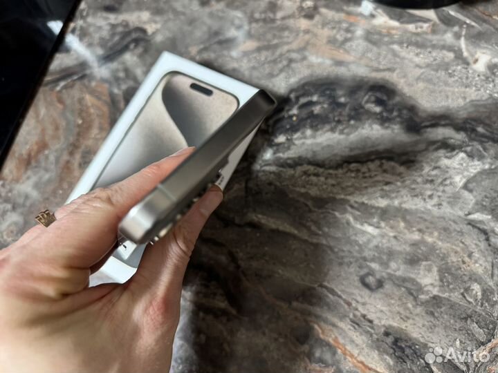 iPhone 15 Pro, 256 ГБ