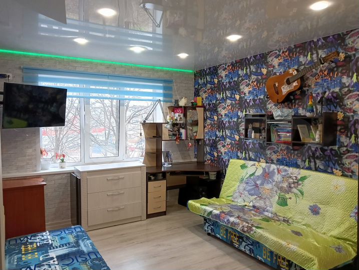 2-к. квартира, 49,6 м², 1/9 эт.