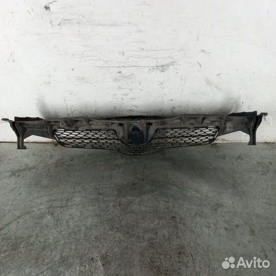 Решетка радиатора Toyota Auris E15 2006-2012