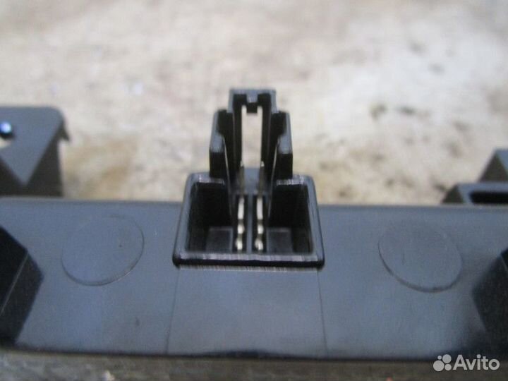 Фонарь задний (стоп сигнал) VW,Skoda Polo (Sed RUS