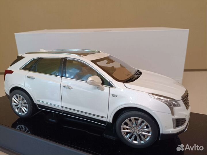 Cadillac XT5 I (2016-2019) Белый 1:18