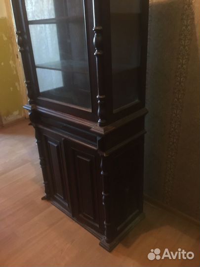 Антикварный буфет