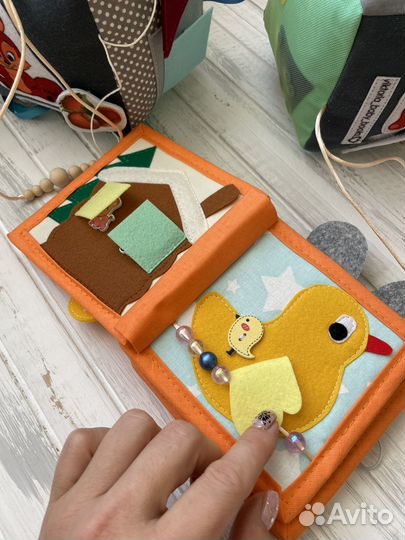 Развивающая книжка из фетра