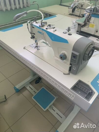 Прямострочная промышленная машина jack