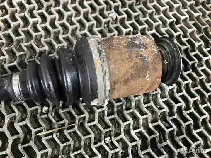 Полуось передняя правая (приводной вал, ШРУС) Honda Civic