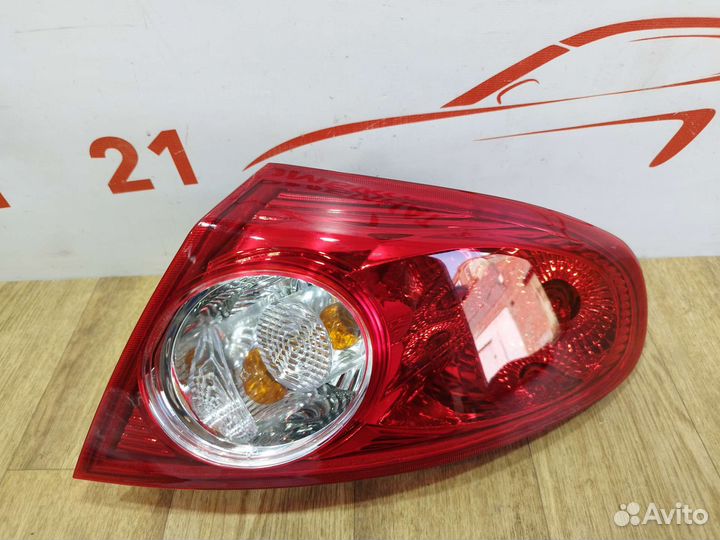 Фонарь задний правый Chevrolet Lacetti хэтчбек