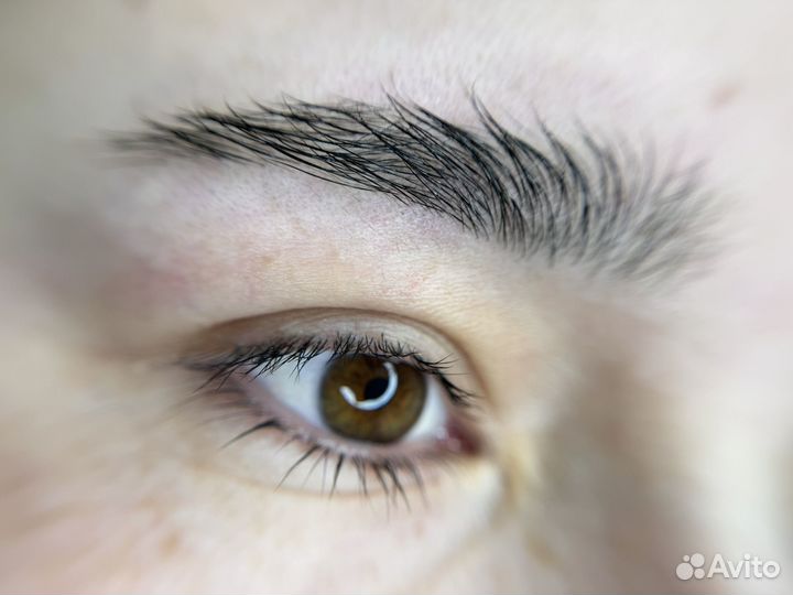 Коррекция и окрашивание бровей