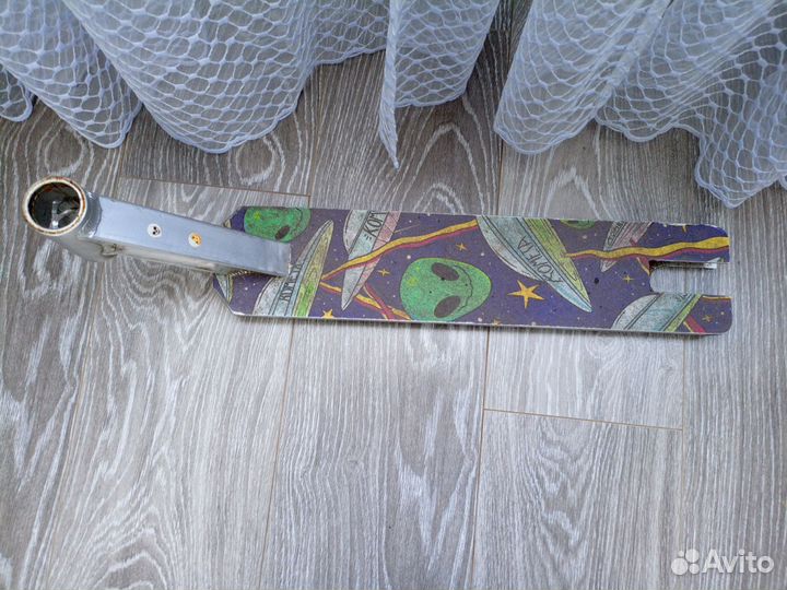 Дека для трюкового самоката стрит