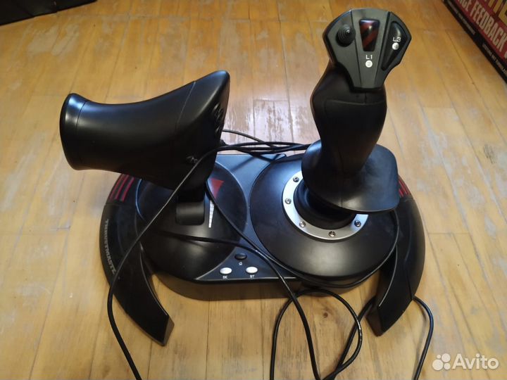 Джойстик thrustmaster с ручкой газа