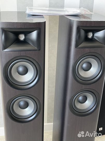 Напольная акустика JBL Studio 680
