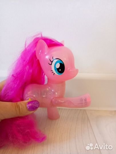 My little pony Пинки пай со светящейся ногой