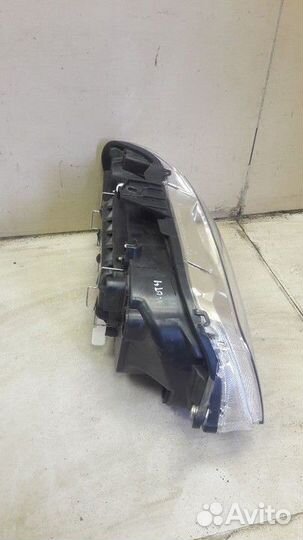 Фара левая Volkswagen Golf