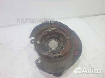 Кулак задний левый Ниссан